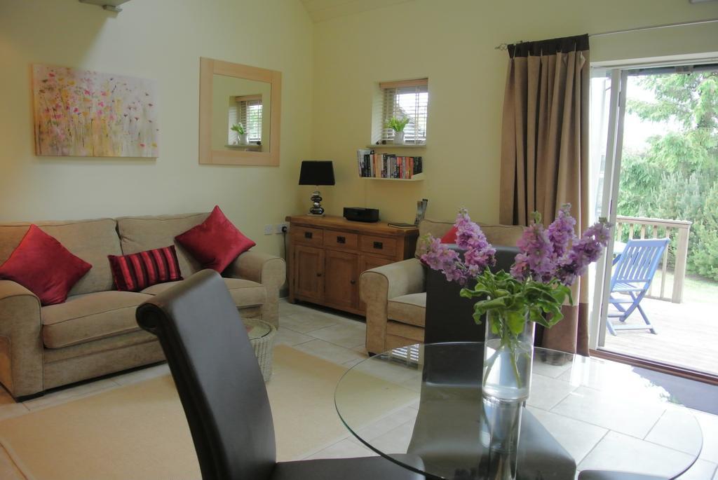 Frith Farm House Cottages Newnham  Rum bild