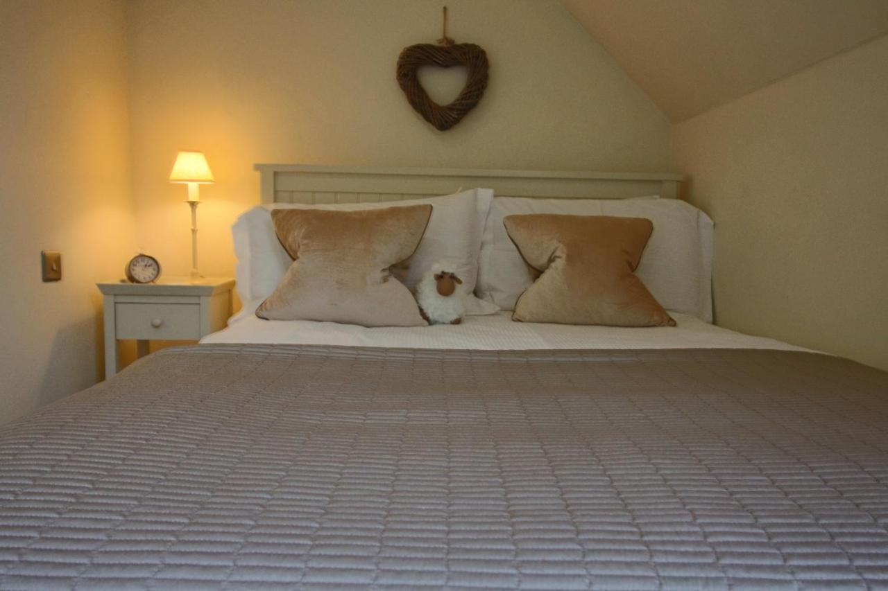 Frith Farm House Cottages Newnham  Exteriör bild