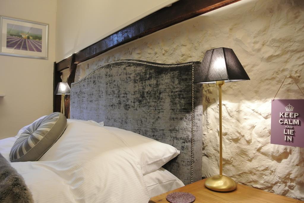 Frith Farm House Cottages Newnham  Rum bild
